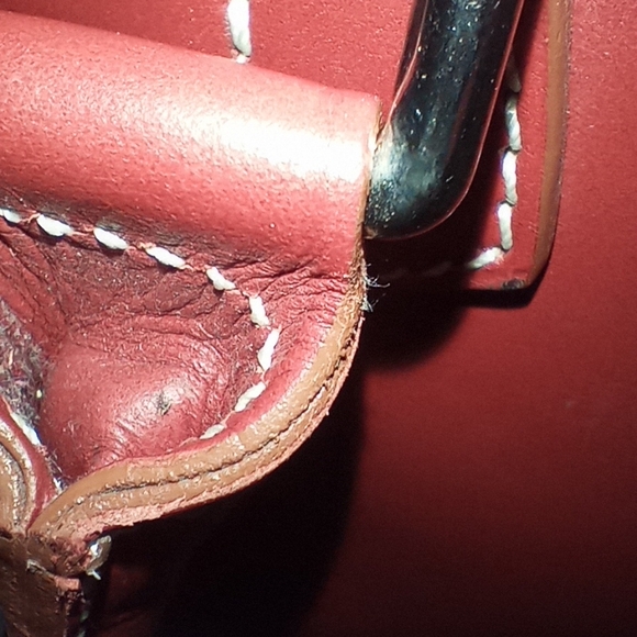 Bourke & Bourke Red Leather Accessory - Picture 6 of 16